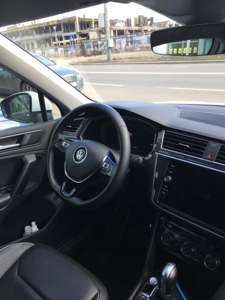 Volkswagen Tiguan II, 2019 г.