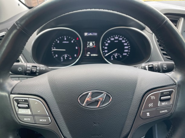 Hyundai Santa Fe DM · Рестайлинг, 5 мест, 2017 г.