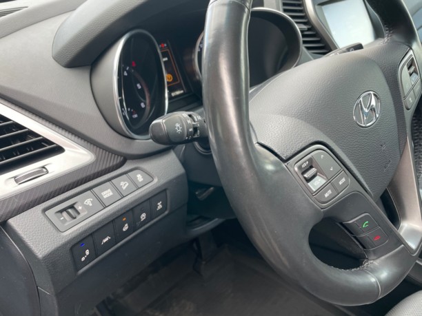 Hyundai Santa Fe DM · Рестайлинг, 5 мест, 2017 г.