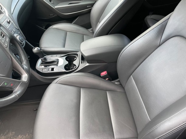 Hyundai Santa Fe DM · Рестайлинг, 5 мест, 2017 г.