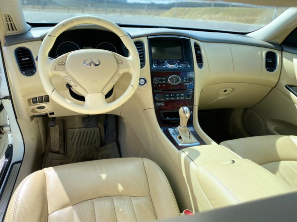 Infiniti EX, 2009 г.