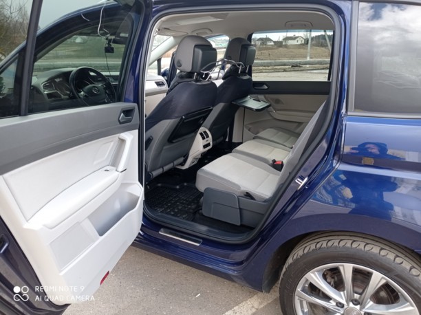 Volkswagen Touran III, 5 мест, 2016 г.