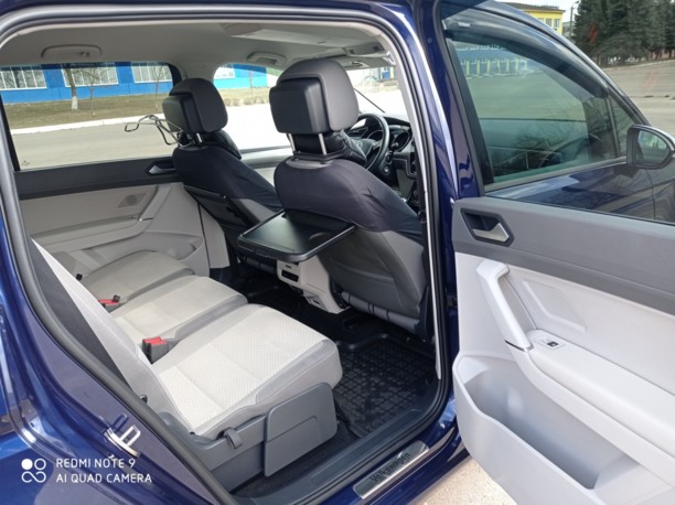 Volkswagen Touran III, 5 мест, 2016 г.