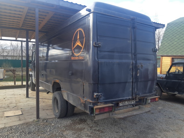 Mercedes Т2 407D - 814D Варио 609, 2002 г.