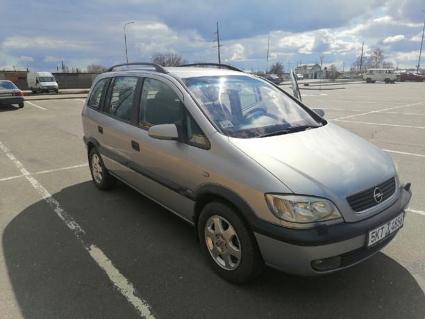 Opel Zafira A, 7 мест, 2000 г.