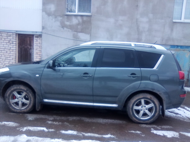 Peugeot 4007, 7 мест, 2008 г.