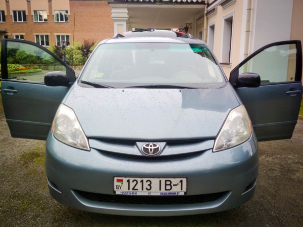 Toyota Sienna II (XL20) · Рестайлинг, 7 мест, 2010 г.