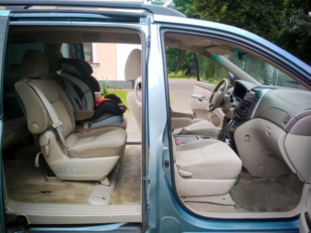 Toyota Sienna II (XL20) · Рестайлинг, 7 мест, 2010 г.