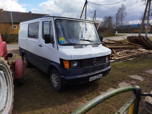 Mercedes Т1 207D - 410D 208д, 1988 г.