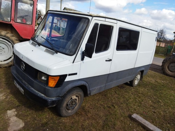 Mercedes Т1 207D - 410D 208д, 1988 г.