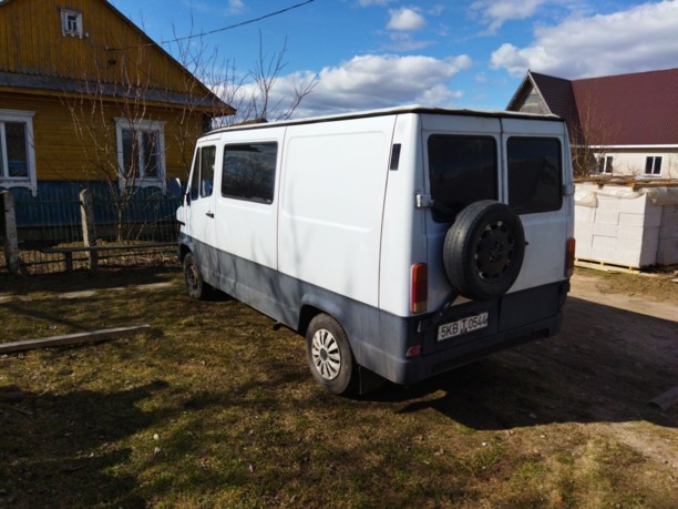 Mercedes Т1 207D - 410D 208д, 1988 г.