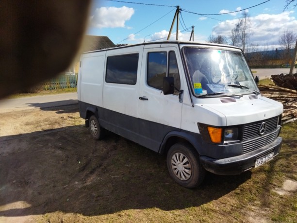 Mercedes Т1 207D - 410D 208д, 1988 г.