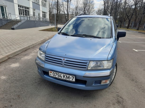 Mitsubishi Space Wagon Typ N50, 7 мест, 2000 г.