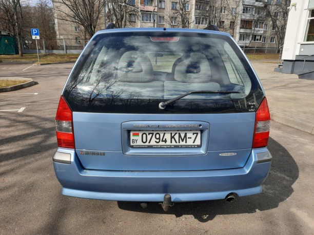 Mitsubishi Space Wagon Typ N50, 7 мест, 2000 г.
