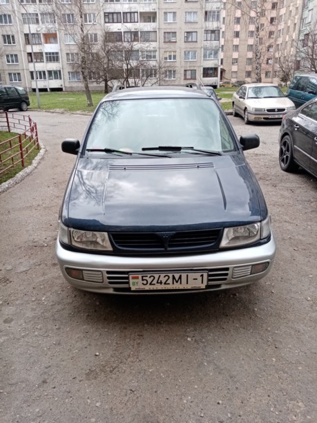 Mitsubishi Space Wagon Typ N30, N40, 7 мест, 1996 г.