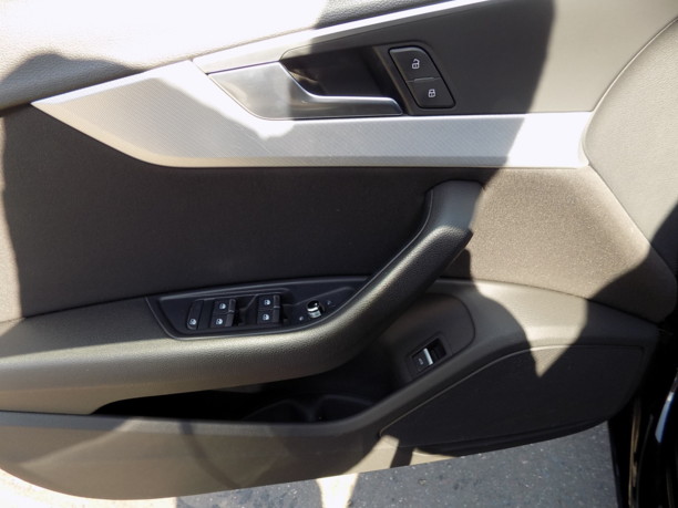 Audi A4 B9, 2015 г.
