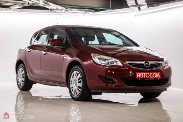 Opel Astra J, 2011 г.