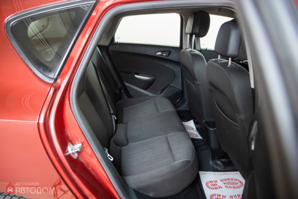Opel Astra J, 2011 г.