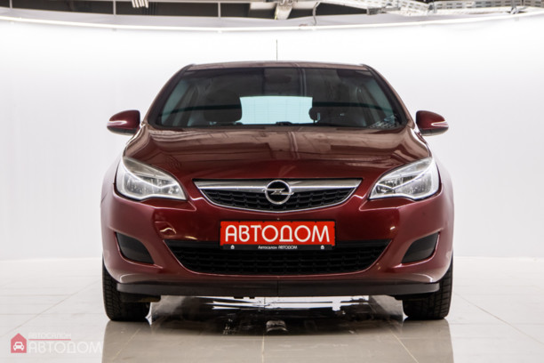 Opel Astra J, 2011 г.