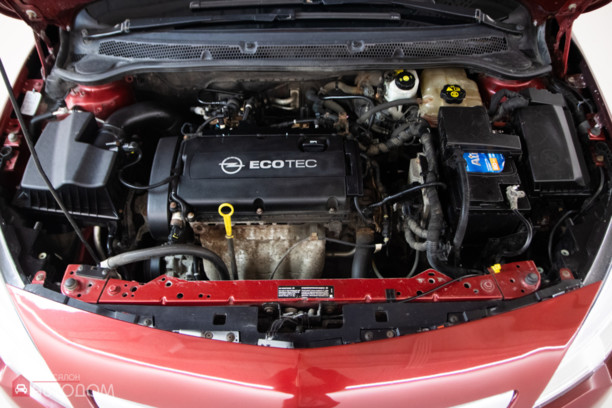 Opel Astra J, 2011 г.