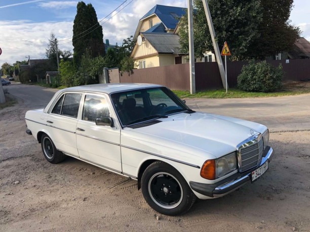 Mercedes-Benz E-Класс W123, 1980 г.