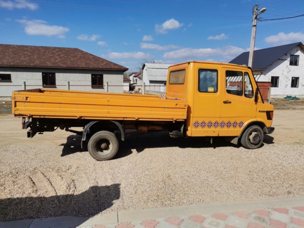Mercedes Т1 207D - 410D, 1989 г.