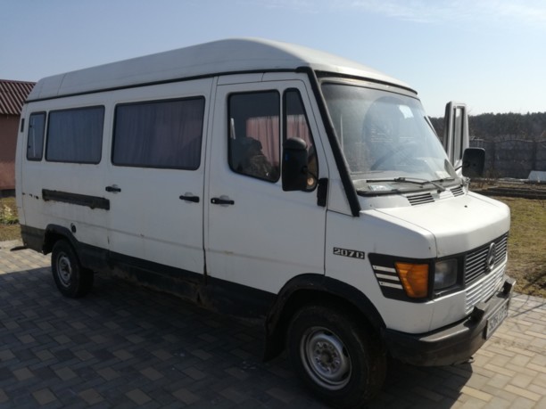 Mercedes-Benz T1 (207D-410D) 208 D, 1991 г.