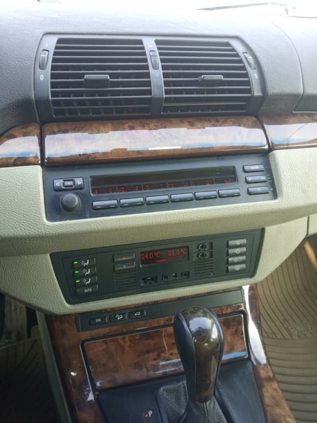 BMW X5 E53, 5 мест, 2004 г.