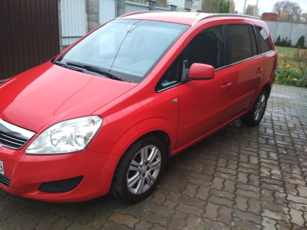 Opel Zafira B · Рестайлинг, 7 мест, 2010 г.