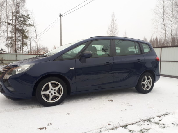 Opel Zafira C, 5 мест, 2015 г.