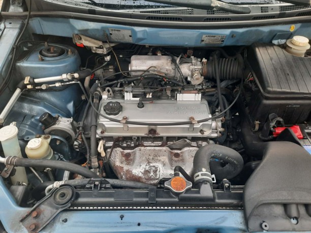 Mitsubishi Space Wagon Typ N50, 7 мест, 2000 г.