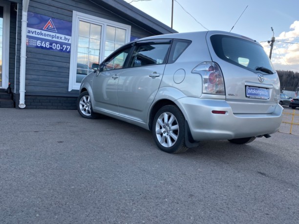Toyota Corolla Verso II (E121), 7 мест, 2006 г.