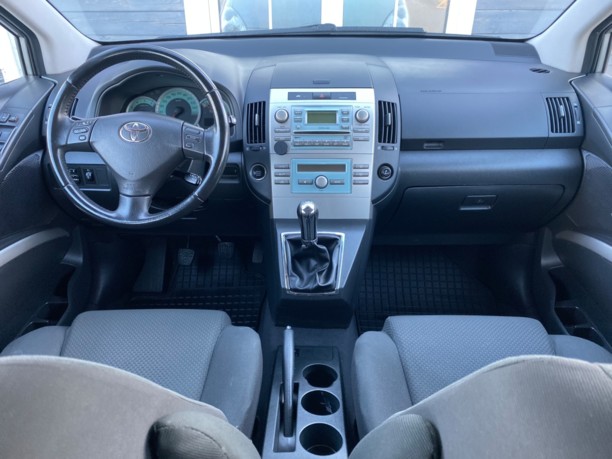 Toyota Corolla Verso II (E121), 7 мест, 2006 г.
