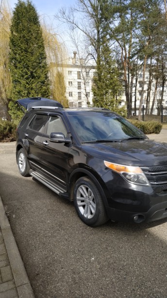 Ford Explorer V, 7 мест, 2012 г.