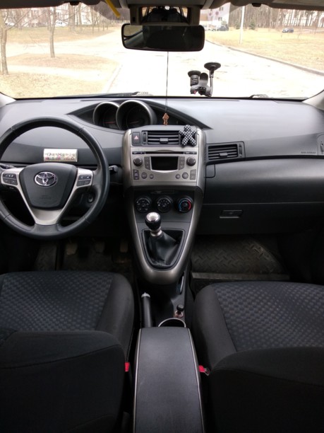 Toyota Verso I, 5 мест, 2009 г.