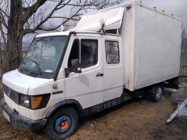 Mercedes Т1 207D - 410D 410D, 1994 г.