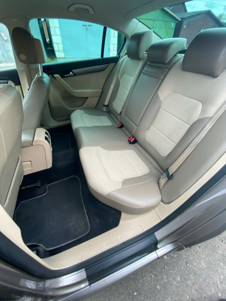 Volkswagen Passat B7, 2011 г.