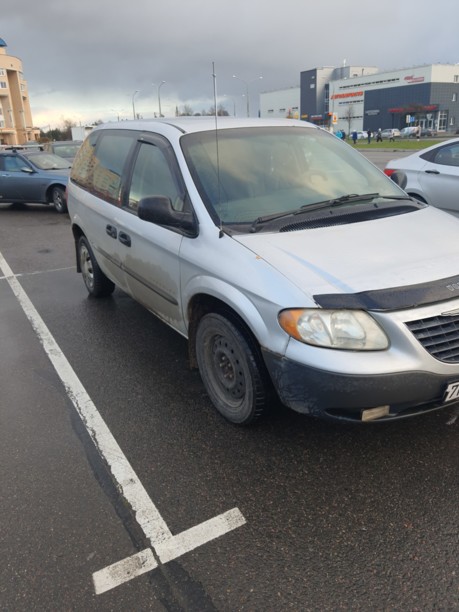 Chrysler Voyager IV, 5 мест, 2001 г.