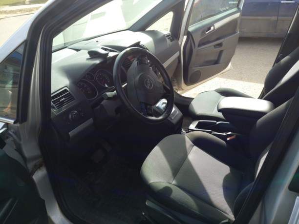 Opel Zafira B · Рестайлинг, 7 мест, 2010 г.