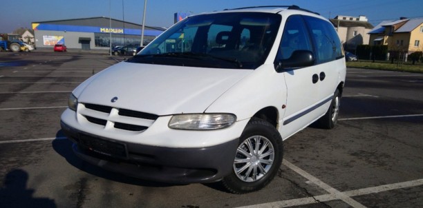 Chrysler Voyager III, 7 мест, 1998 г.