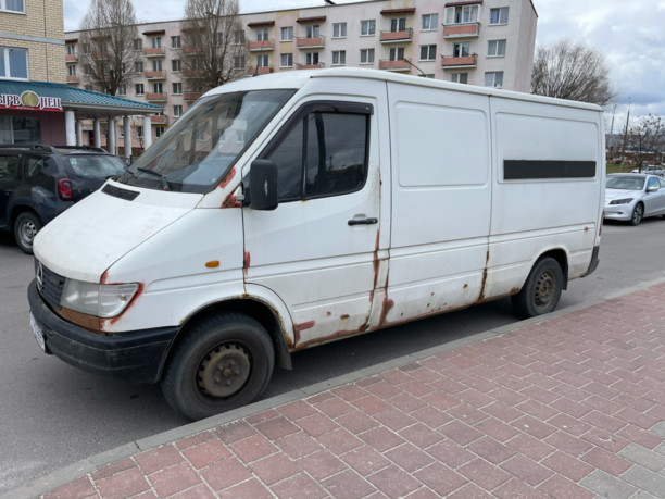 Mercedes Sprinter 208D, 1998 г.