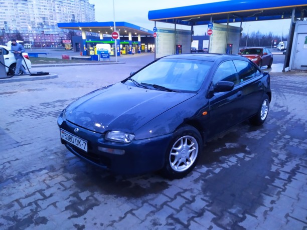 Mazda 323F, 1994 г.