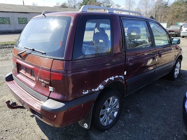 Mitsubishi Space Wagon Typ N30, N40, 5 мест, 1992 г.