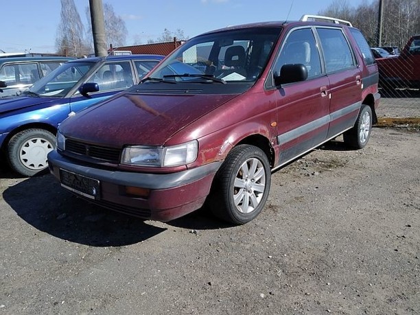 Mitsubishi Space Wagon Typ N30, N40, 5 мест, 1992 г.