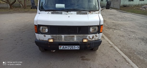 Mercedes Т1 207D - 410D 410D, 1992 г.