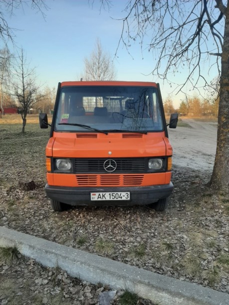 Mercedes 207-310, 1991 г.