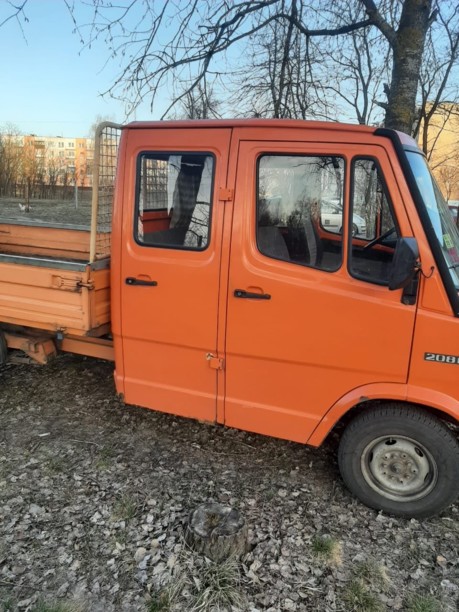 Mercedes 207-310, 1991 г.