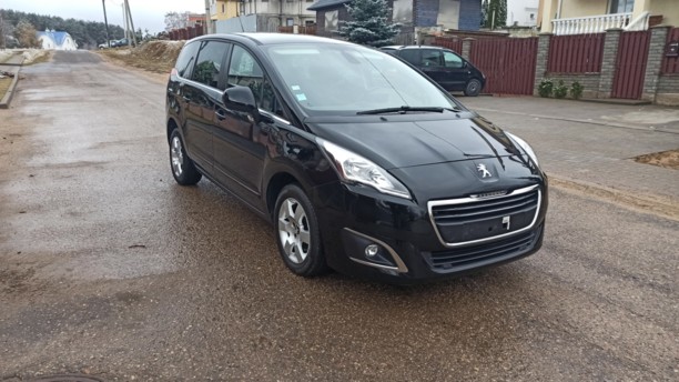 Peugeot 5008 I · Рестайлинг, 7 мест, 2016 г.