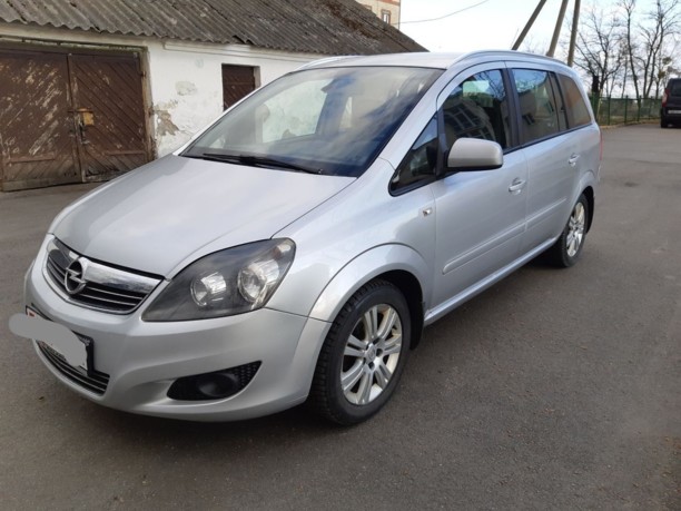 Opel Zafira B · Рестайлинг, 7 мест, 2012 г.