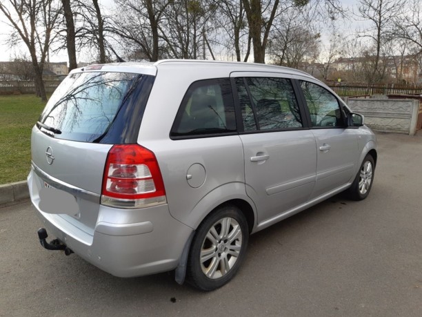 Opel Zafira B · Рестайлинг, 7 мест, 2012 г.